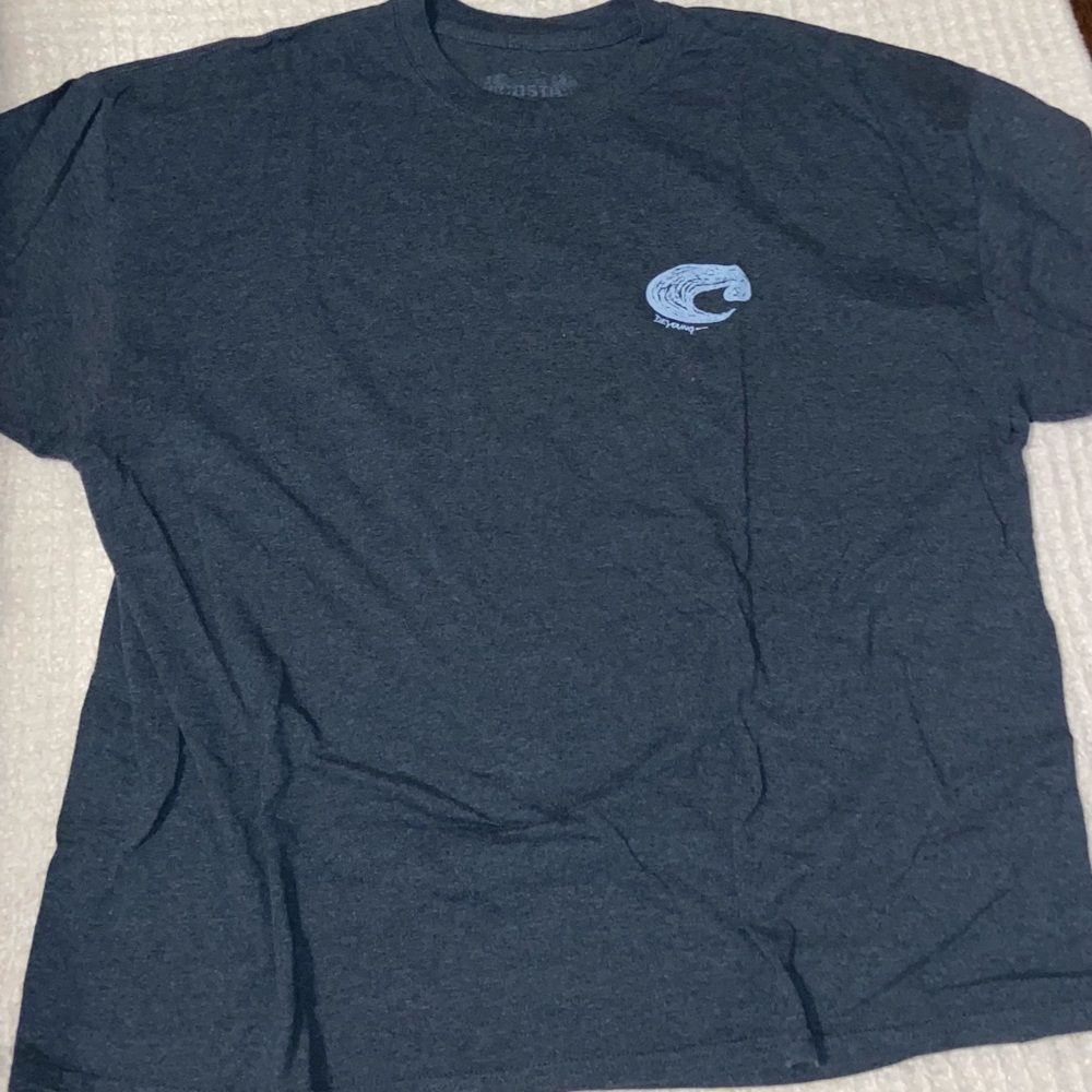 tee shirt